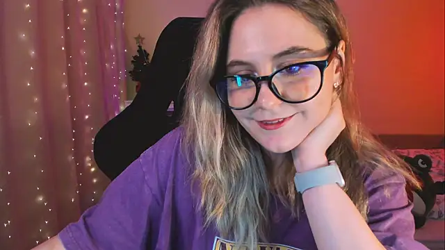 Snapshot of Diana_Flower chatting on 02/08/25, 12:39 Diana Flower online show from 02/08/25, 12:39