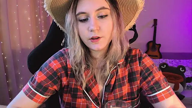 Snapshot of Diana_Flower chatting on 02/14/25, 09:34 Diana Flower online show from 02/14/25, 09:34