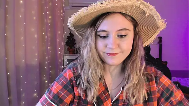 Snapshot of Diana_Flower chatting on 02/14/25, 12:36 Diana Flower online show from 02/14/25, 12:36