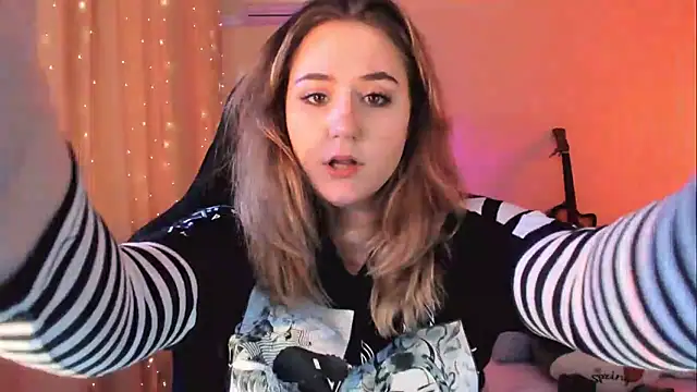 Snapshot of Diana_Flower chatting on 02/22/25, 10:51 Diana Flower online show from 02/22/25, 10:51