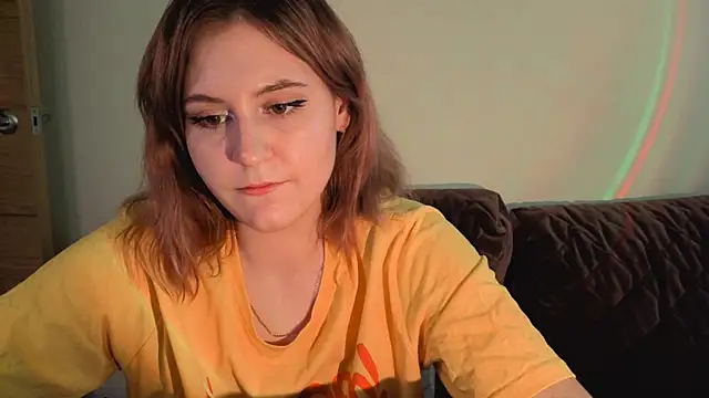 Snapshot of Diana_Flower chatting on 09/11/25, 09:42 Diana Flower online show from 09/11/25, 09:42