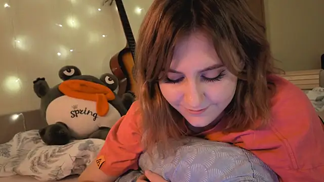 Snapshot of Diana_Flower chatting on 09/19/25, 09:22 Diana Flower online show from 09/19/25, 09:22