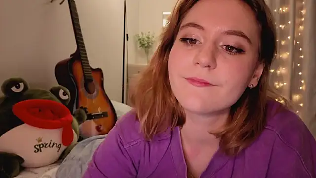 Snapshot of Diana_Flower chatting on 10/05/25, 09:18 Diana Flower online show from 10/05/25, 09:18