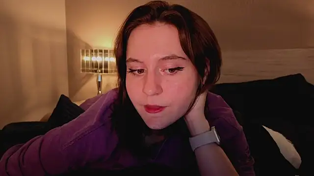 Snapshot of Diana_Flower chatting on 10/22/25, 02:45 Diana Flower online show from 10/22/25, 02:45