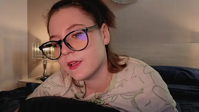 Snapshot of Diana_Flower chatting on 10/23/25, 03:50 Diana Flower online show from 10/23/25, 03:50