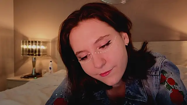 Snapshot of Diana_Flower chatting on 10/26/25, 06:08 Diana Flower online show from 10/26/25, 06:08