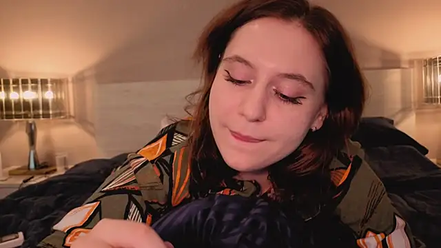 Snapshot of Diana_Flower chatting on 11/02/25, 02:47 Diana Flower online show from 11/02/25, 02:47