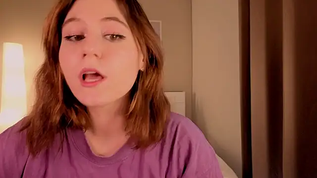 Snapshot of Diana_Flower chatting on 11/12/25, 04:57 Diana Flower online show from 11/12/25, 04:57