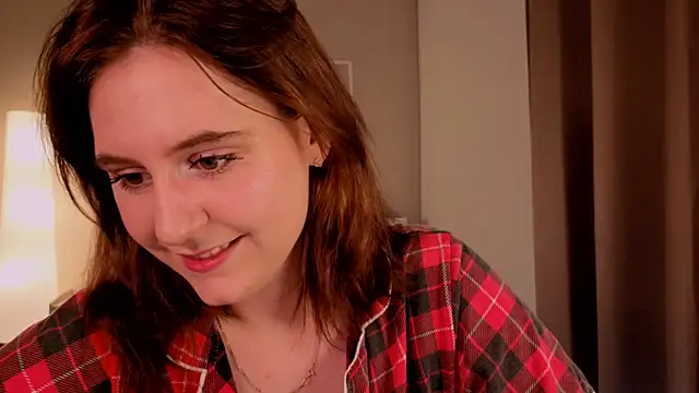 Snapshot of Diana_Flower chatting on 11/21/25, 05:28 Diana Flower online show from 11/21/25, 05:28