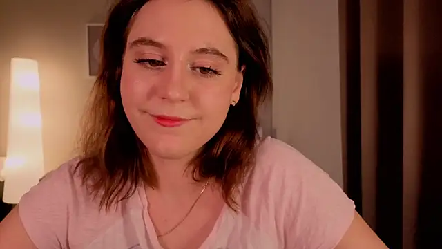 Snapshot of Diana_Flower chatting on 11/22/25, 06:56 Diana Flower online show from 11/22/25, 06:56