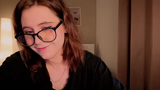 Snapshot of Diana_Flower chatting on 12/04/25, 04:55 Diana Flower online show from 12/04/25, 04:55