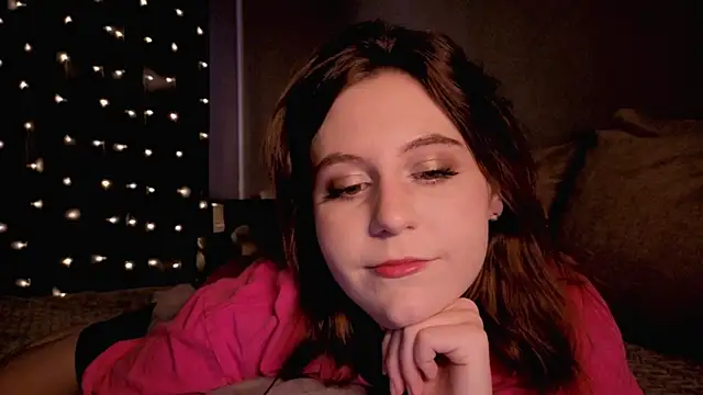 Snapshot of Diana_Flower chatting on 12/19/25, 02:51 Diana Flower online show from 12/19/25, 02:51