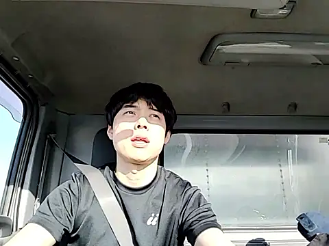 Snapshot of whitebriefboy chatting on 05/09/26, 09:53 whitebriefboy online show from 05/09/26, 09:53