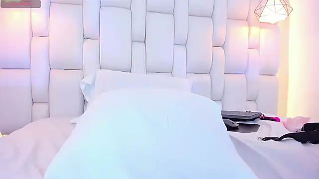 AslyGomez online show from 02/06/25, 05:40