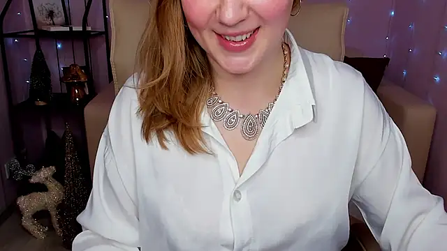 Snapshot of Helens_love chatting on 12/31/24, 01:47 Helens love online show from 12/31/24, 01:47