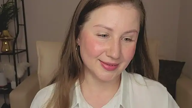 Snapshot of Helens_love chatting on 06/10/26, 02:45 Helens love online show from 06/10/26, 02:45