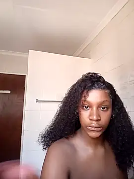 Candy Love 18 online show from 12/04/24, 07:17