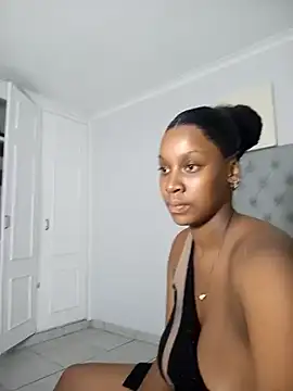 Candy Love 18 online show from 02/12/25, 05:48