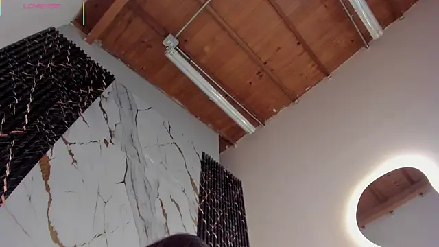 ebony hot1 online show from 04/23/26, 01:35