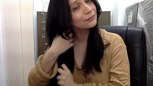 Snapshot of beatrizspbr chatting on 03/13/26, 06:09 beatrizspbr online show from 03/13/26, 06:09