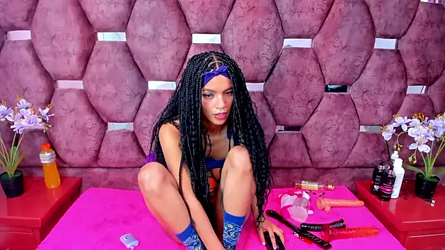 SaraLoveee  online show from 01/28/25, 06:05