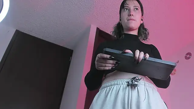 hitomi arata online show from 02/14/25, 07:23