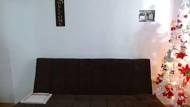 helenca43 online show from 12/20/25, 03:08