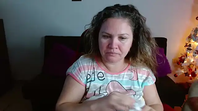 helenca43 online show from 12/21/25, 11:39