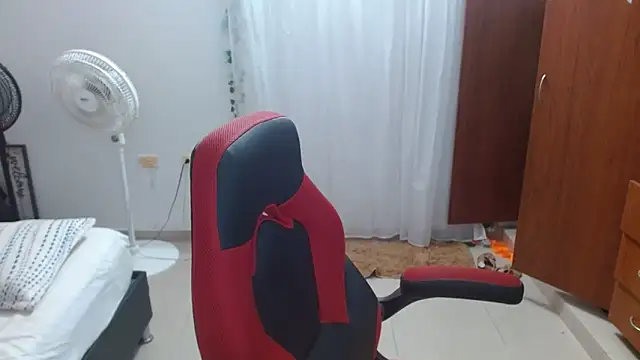 helenca43 online show from 02/03/26, 11:04