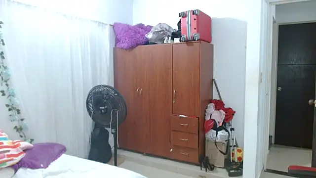 helenca43 online show from 02/28/26, 10:16