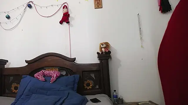 DominaLeona online show from 12/16/24, 08:26