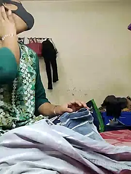 riya190 online show from 02/04/25, 06:06