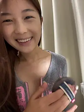 Sweet-Angel999 online show from 11/07/25, 03:56