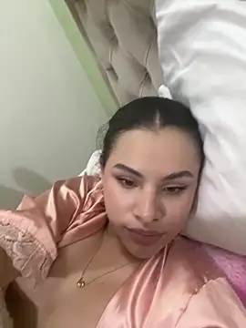 Luciluu20 online show from 01/10/25, 03:39