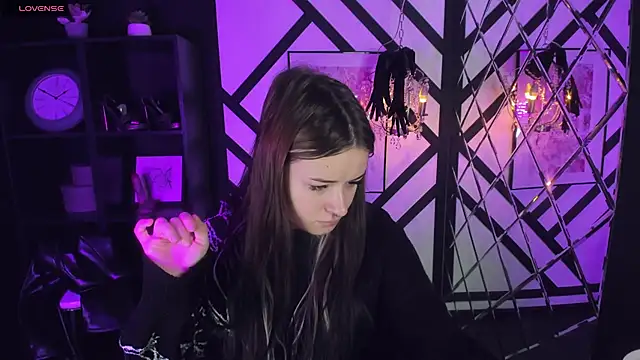 Snapshot of Lily_Moonlight chatting on 01/23/25, 07:54 Lily Moonlight online show from 01/23/25, 07:54