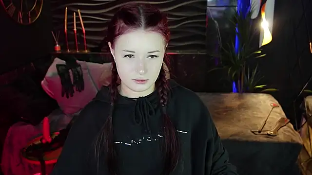 Snapshot of Lily_Moonlight chatting on 10/22/25, 07:41 Lily Moonlight online show from 10/22/25, 07:41