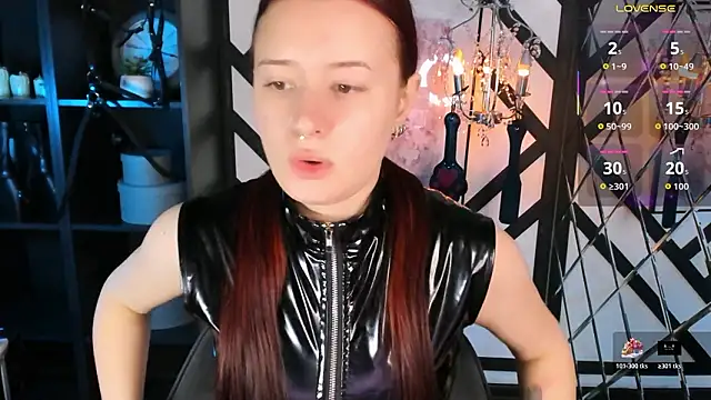 Lily Moonlight online show from 02/06/26, 07:45