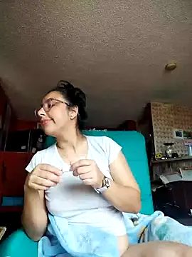 Snapshot of Im_Alma_ chatting on 03/19/26, 01:26 Im Alma online show from 03/19/26, 01:26