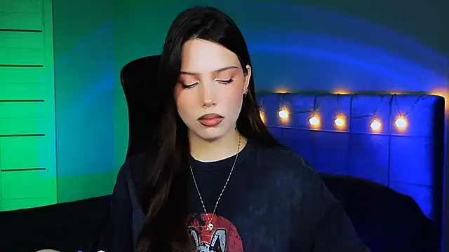 Snapshot of Stacy_Gonzales_ chatting on 12/10/24, 09:23 Stacy Gonzales  online show from 12/10/24, 09:23