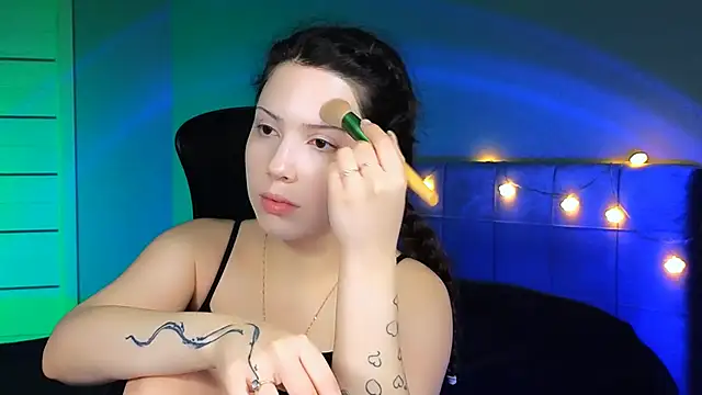 Snapshot of Stacy_Gonzales_ chatting on 02/04/25, 09:38 Stacy Gonzales  online show from 02/04/25, 09:38