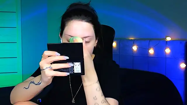 Snapshot of Stacy_Gonzales_ chatting on 03/12/25, 05:57 Stacy Gonzales  online show from 03/12/25, 05:57