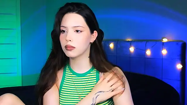 Snapshot of Stacy_Gonzales_ chatting on 03/13/25, 09:32 Stacy Gonzales  online show from 03/13/25, 09:32