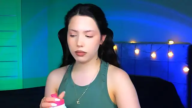 Snapshot of Stacy_Gonzales_ chatting on 03/19/25, 09:06 Stacy Gonzales  online show from 03/19/25, 09:06