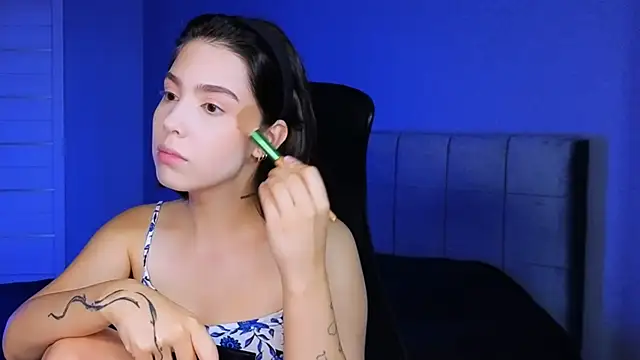 Snapshot of Stacy_Gonzales_ chatting on 09/18/25, 06:04 Stacy Gonzales  online show from 09/18/25, 06:04