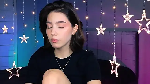 Snapshot of Stacy_Gonzales_ chatting on 10/10/25, 08:35 Stacy Gonzales  online show from 10/10/25, 08:35