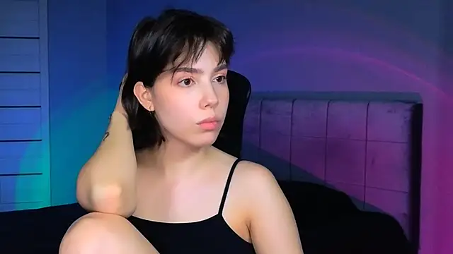 Stacy Gonzales  online show from 11/12/25, 12:05