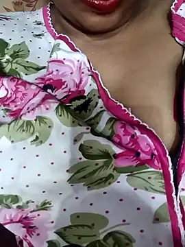 Wifesuman40 online show from 12/13/24, 11:45