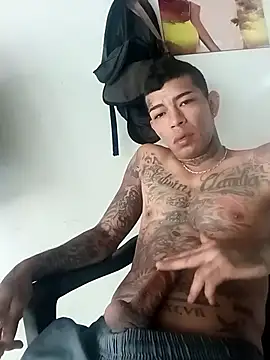 HotBoyTattoo14 online show from 10/18/25, 12:28