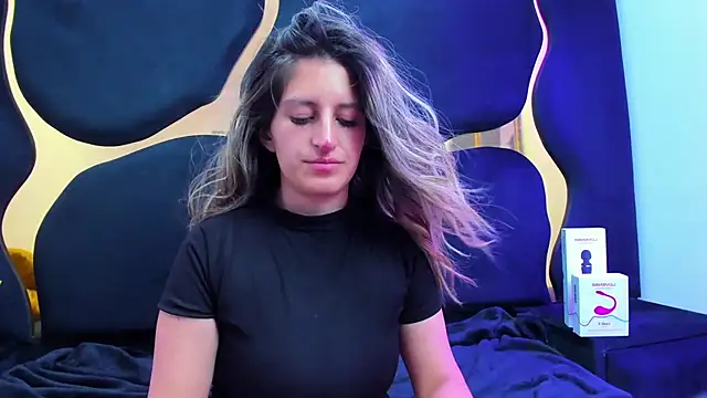 GiaRoussel online show from 10/11/25, 03:54