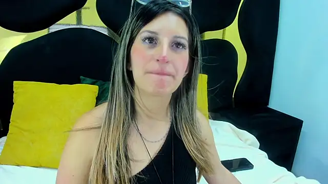 GiaRoussel online show from 12/01/25, 09:31